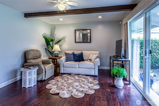 14229 SE 165th Place, Renton, WA 98058