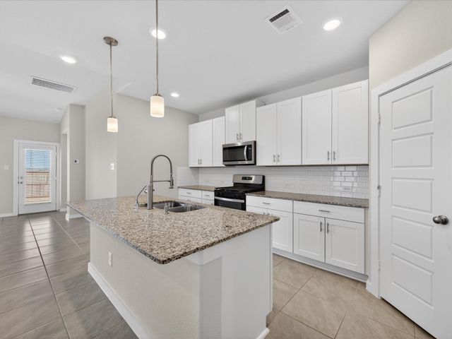 17908 Grove Creek Lane, Montgomery, TX 77316