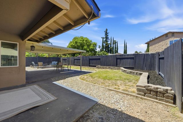 9663 Elmira Cir, Sacramento, CA 95827