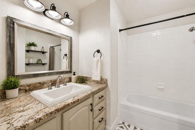 9663 Elmira Cir, Sacramento, CA 95827