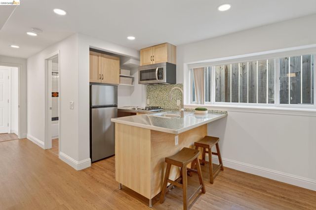 1220 Channing Way, Berkeley, CA 94702