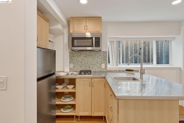 1220 Channing Way, Berkeley, CA 94702