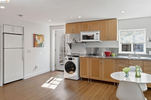 1220 Channing Way, Berkeley, CA 94702
