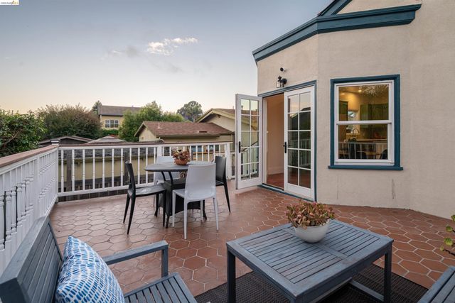 1220 Channing Way, Berkeley, CA 94702
