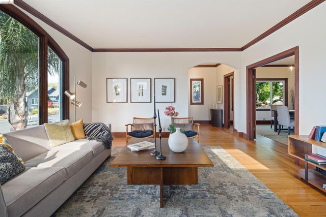 1220 Channing Way, Berkeley, CA 94702