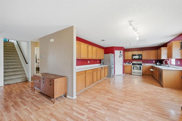 2333 Avalon Creek Way, Mckinney, TX 75071