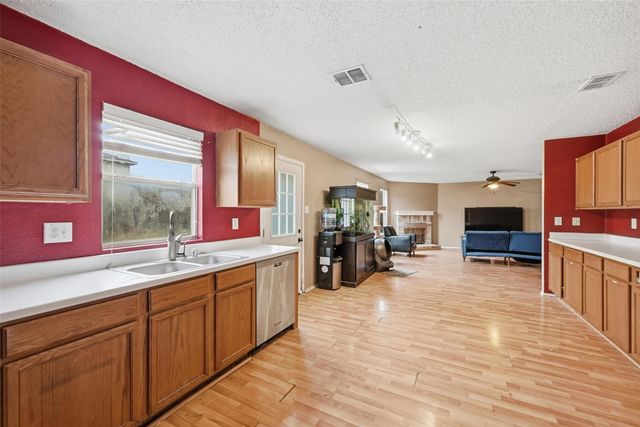 2333 Avalon Creek Way, Mckinney, TX 75071