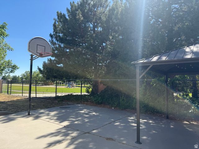 9892 S ROSEBORO RD, Sandy, UT 84092
