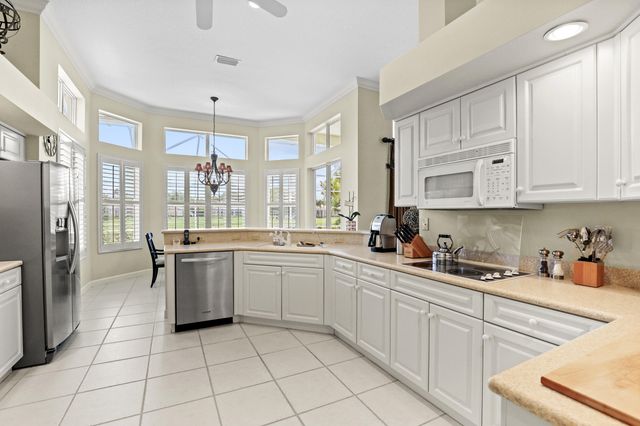 2225 SW Oakhill Way, Palm City, FL 34990