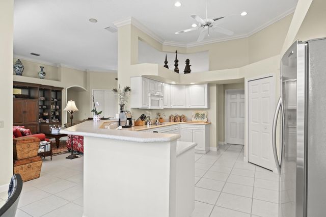 2225 SW Oakhill Way, Palm City, FL 34990