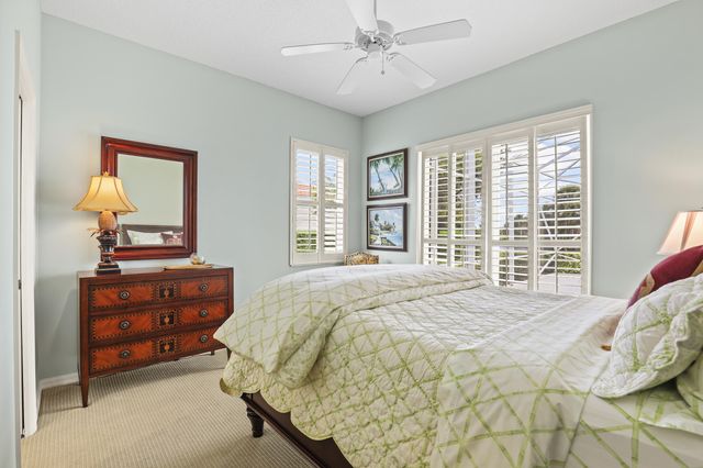 2225 SW Oakhill Way, Palm City, FL 34990