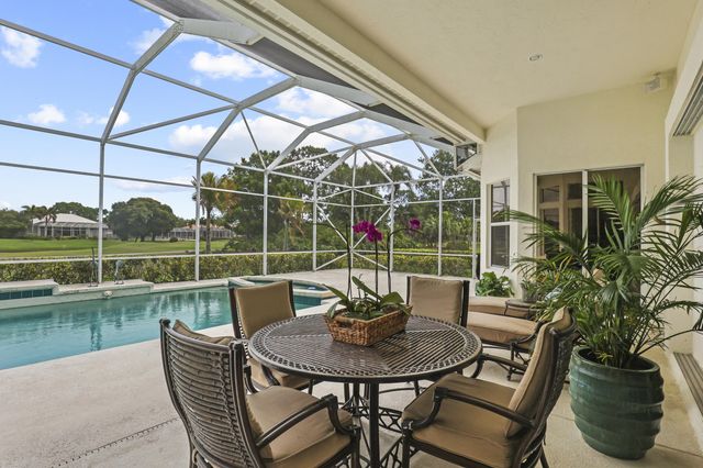 2225 SW Oakhill Way, Palm City, FL 34990