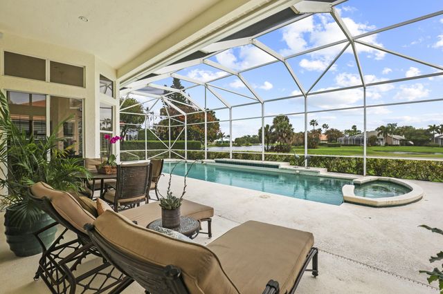 2225 SW Oakhill Way, Palm City, FL 34990