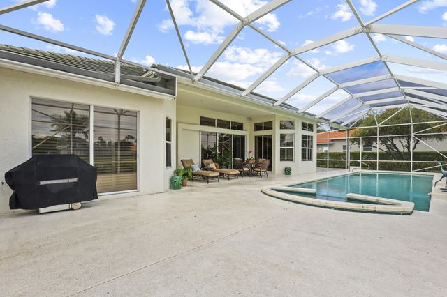 2225 SW Oakhill Way, Palm City, FL 34990