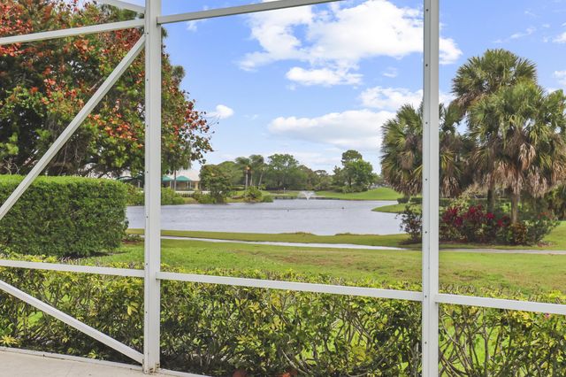 2225 SW Oakhill Way, Palm City, FL 34990