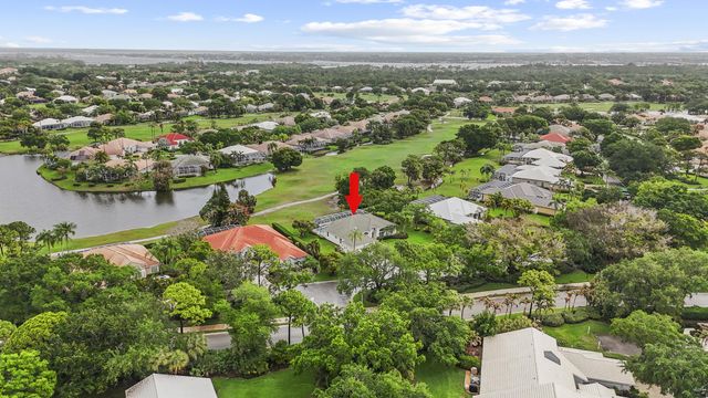 2225 SW Oakhill Way, Palm City, FL 34990