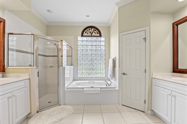 2225 SW Oakhill Way, Palm City, FL 34990