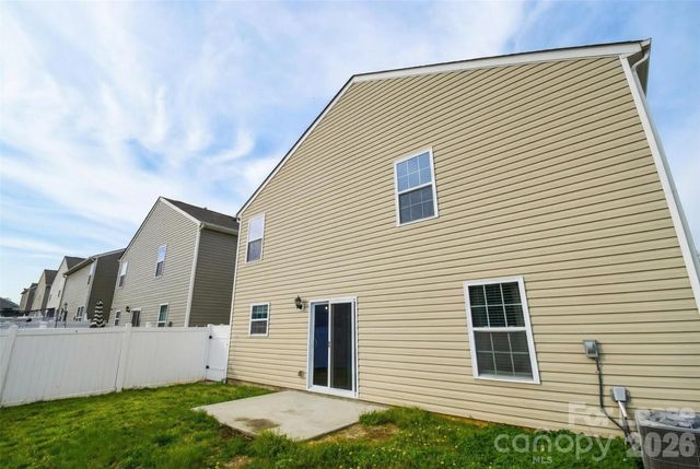 2038 Pippen Avenue, Charlotte, NC 28215