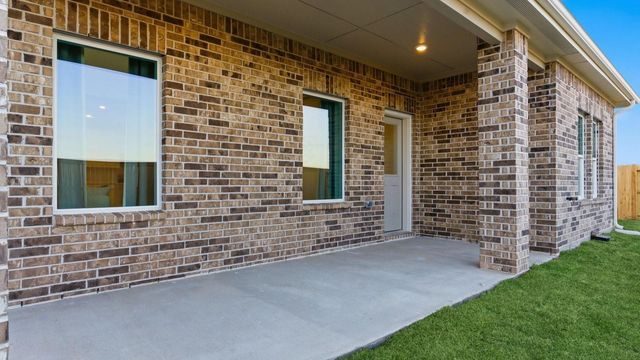 10722 Sage Bend Dr, Beasley, TX 77417