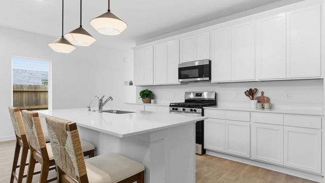 10722 Sage Bend Dr, Beasley, TX 77417