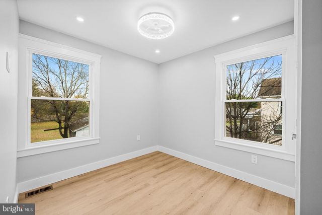 520 FAIRVIEW AVE, Hammonton, NJ 08037