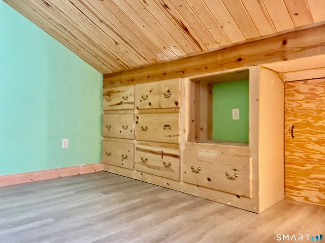 705 Lake Avenue 60, Bristol, CT 06010