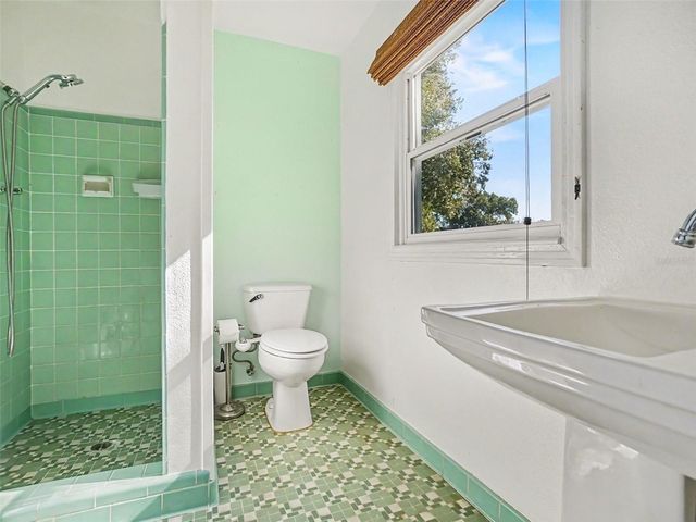 1725 HAMILTON STREET N, Eustis, FL 32726