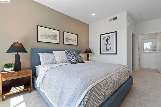 500 Somi Ct 307, Hayward, CA 94544