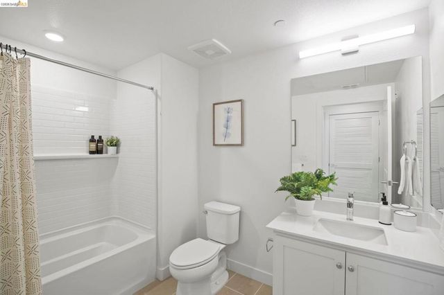500 Somi Ct 307, Hayward, CA 94544