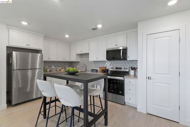500 Somi Ct 307, Hayward, CA 94544