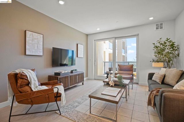 500 Somi Ct 307, Hayward, CA 94544