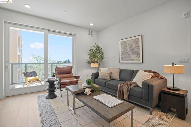 500 Somi Ct 307, Hayward, CA 94544