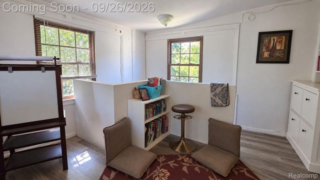7542 Meadow Avenue, Warren, MI 48091