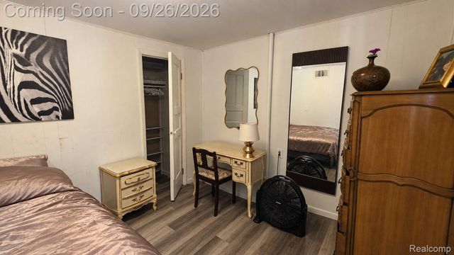 7542 Meadow Avenue, Warren, MI 48091