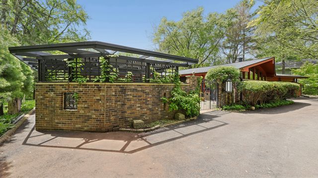 28W521 Purnell Road, West Chicago, IL 60185
