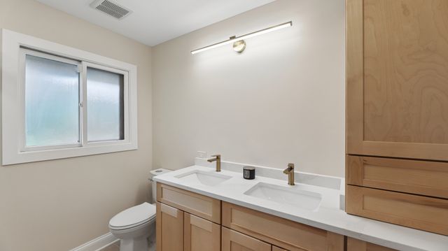 28W521 Purnell Road, West Chicago, IL 60185