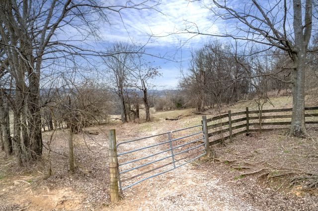 1771 Cornersville Hwy, Lewisburg, TN 37091