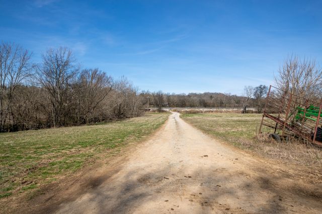 1771 Cornersville Hwy, Lewisburg, TN 37091