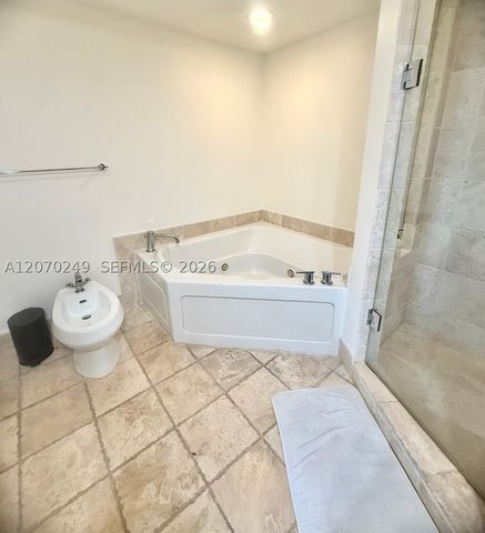 18201 Collins Ave 908, Sunny Isles Beach, FL 33160
