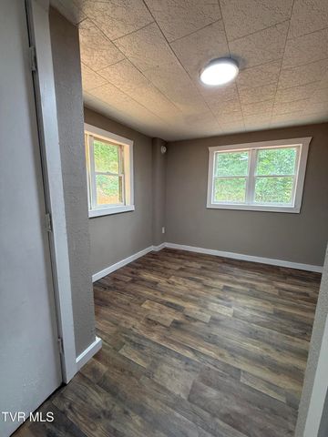 426 War Valley Road, Church Hill, TN 37642