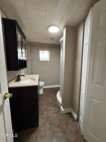 426 War Valley Road, Church Hill, TN 37642