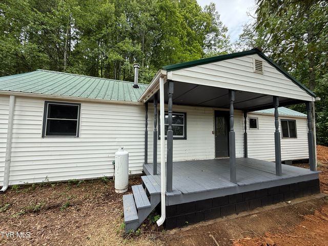 426 War Valley Road, Church Hill, TN 37642