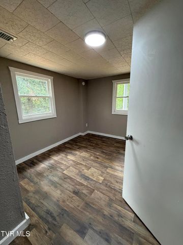 426 War Valley Road, Church Hill, TN 37642