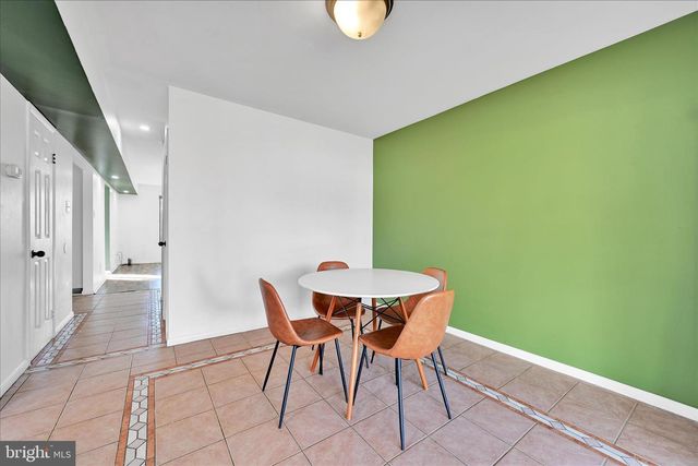 31-1 WISTER, Reading, PA 19606