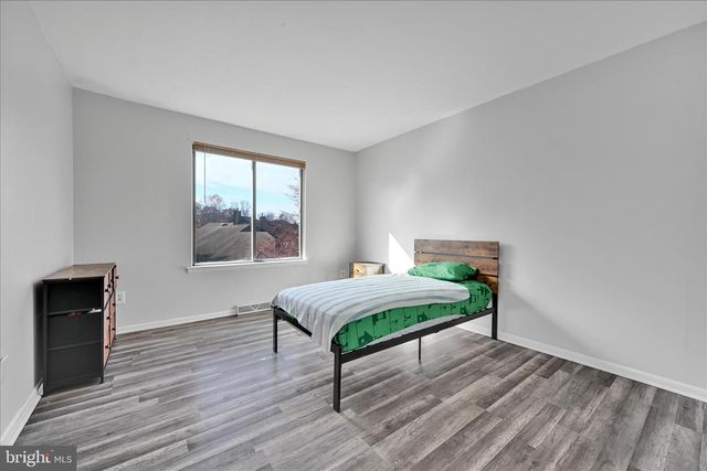 31-1 WISTER, Reading, PA 19606