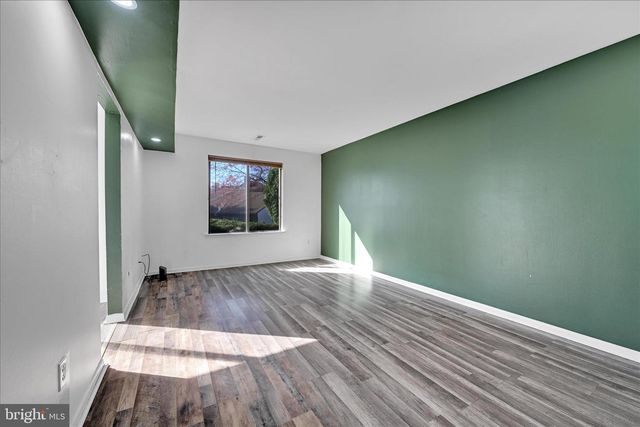 31-1 WISTER, Reading, PA 19606