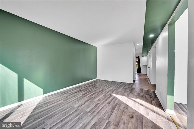 31-1 WISTER, Reading, PA 19606