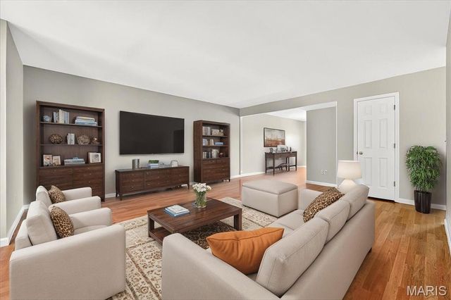 3604 Sherman Park Drive 7D, St Charles, MO 63303