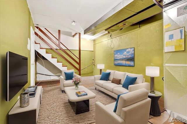 3604 Sherman Park Drive 7D, St Charles, MO 63303