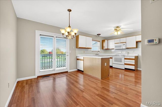 3604 Sherman Park Drive 7D, St Charles, MO 63303